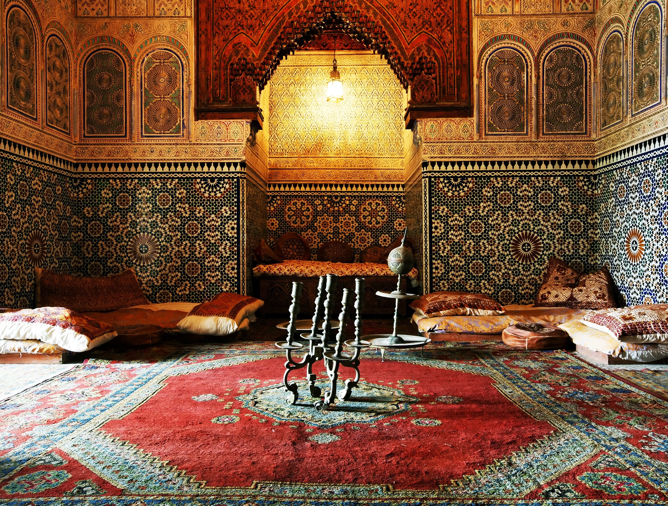Dining and Lounges with Zellige Mosaic Walls - Zelligerar